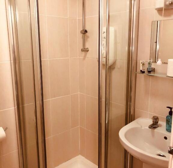 هتل The Purple Tree Guest House