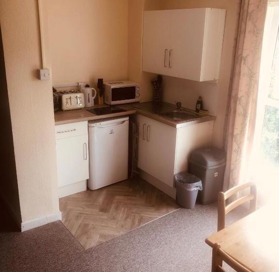 هتل The Purple Tree Guest House