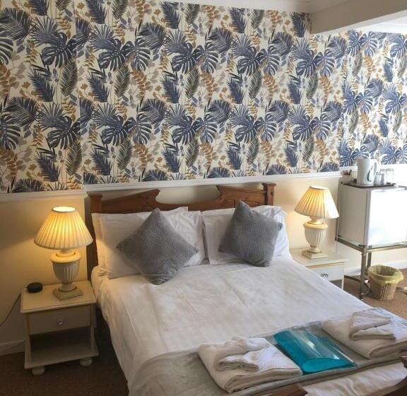 هتل The Purple Tree Guest House