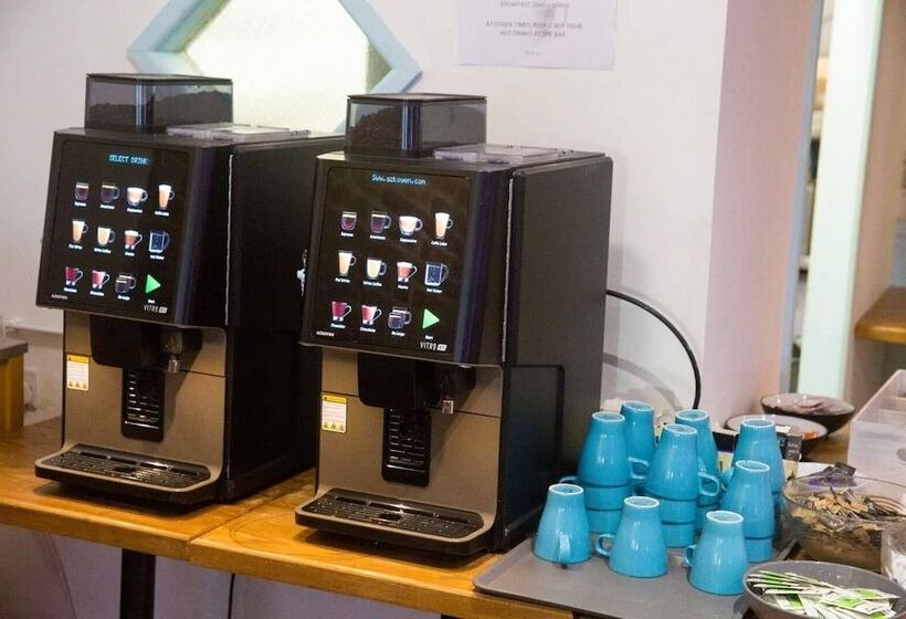 The Jubilee Hotel East With Spa Facilities