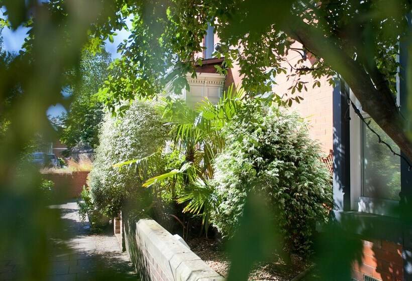 בית מלון כפרי The Rosebery Boutique