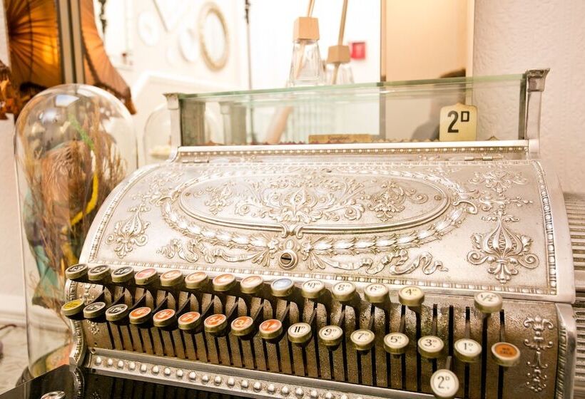 בית מלון כפרי The Rosebery Boutique