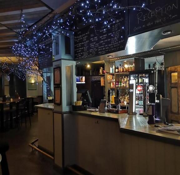 The Royal Hotel And Bar