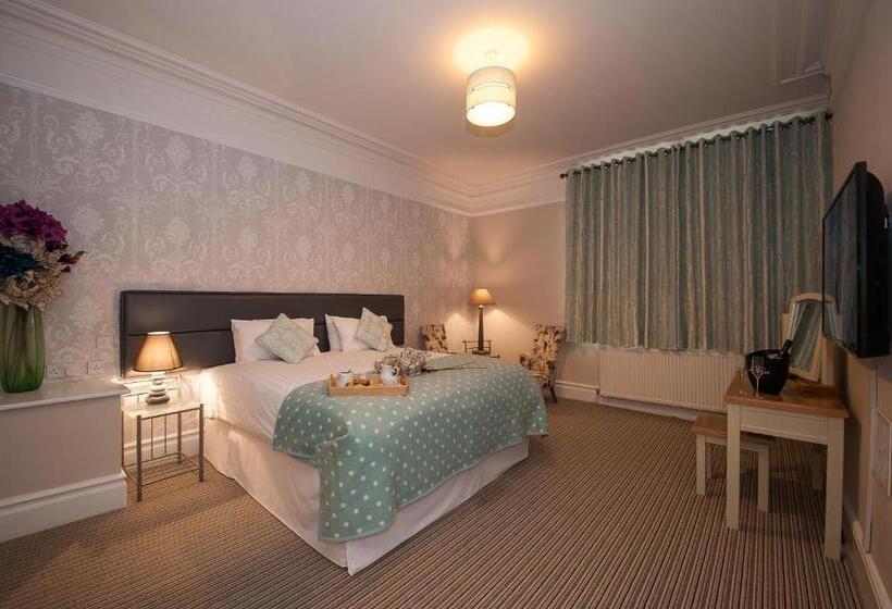 The Royal Hotel And Bar