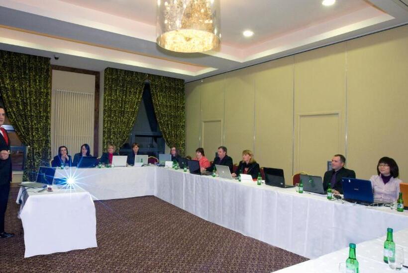 בית מלון כפרי The Shirley Arms