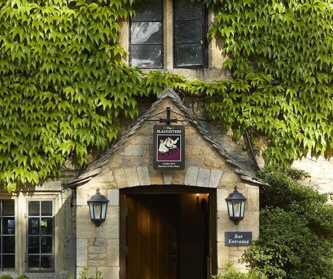 Отель The Slaughters Country Inn