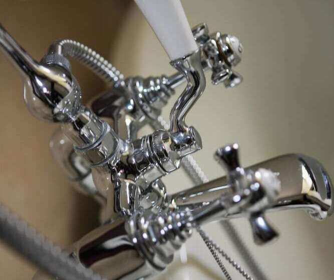 Отель The Slaughters Country Inn