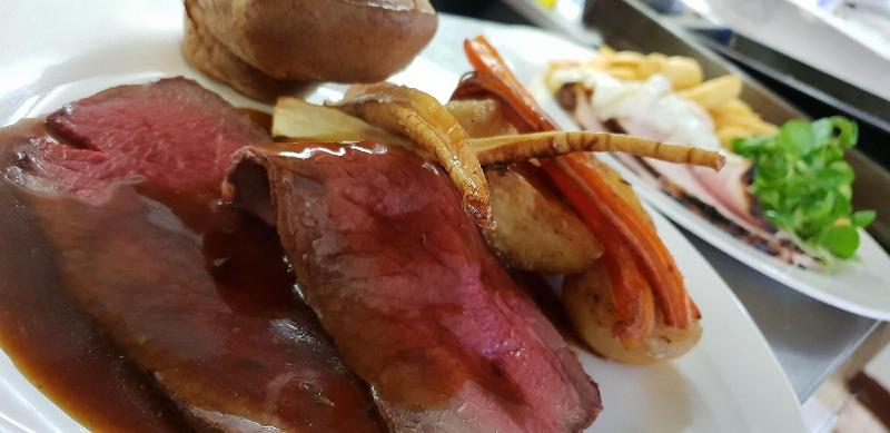 ホテル The Thatch Inn