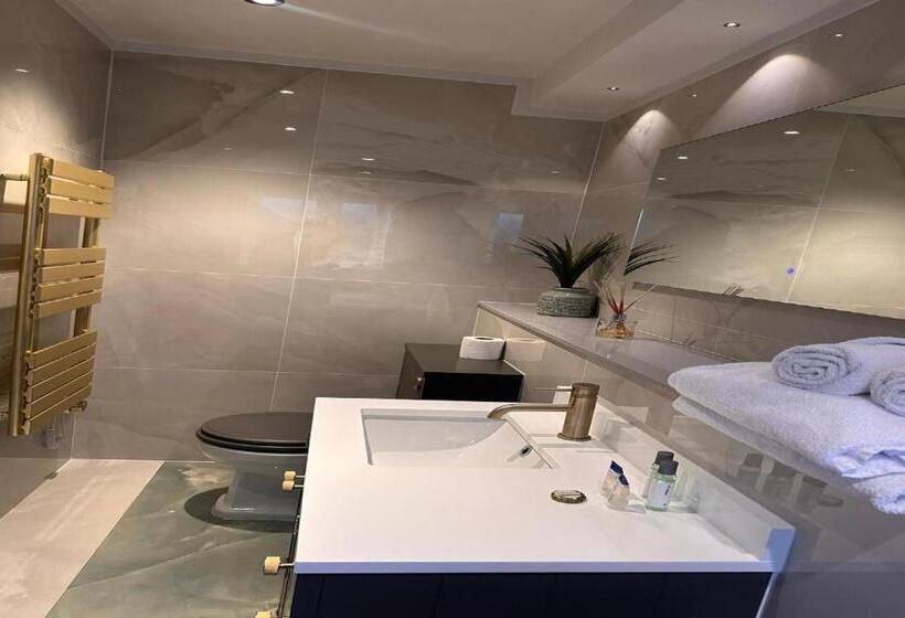 فندق The Townhouse