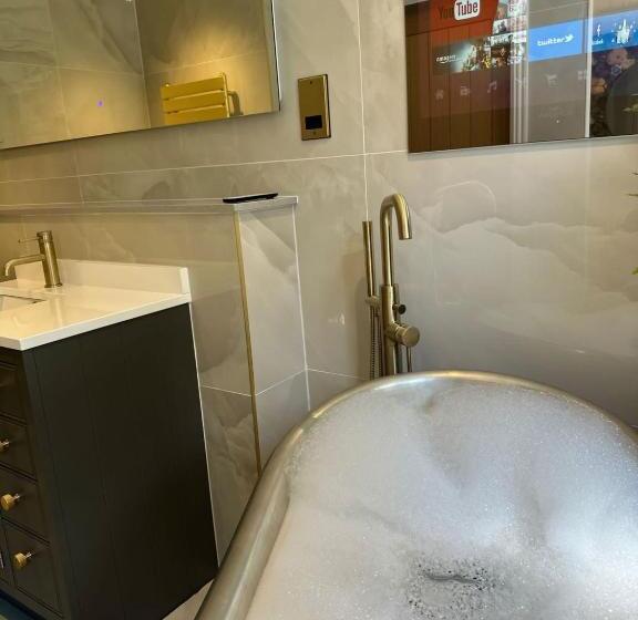 فندق The Townhouse