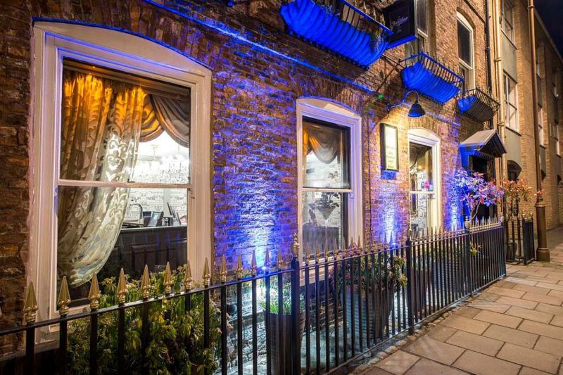 فندق The Townhouse