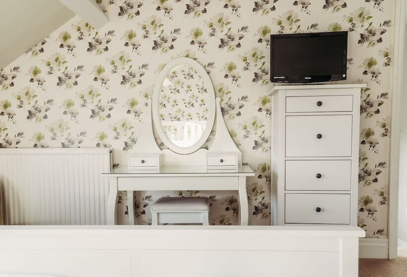 فندق Three Wells B&b