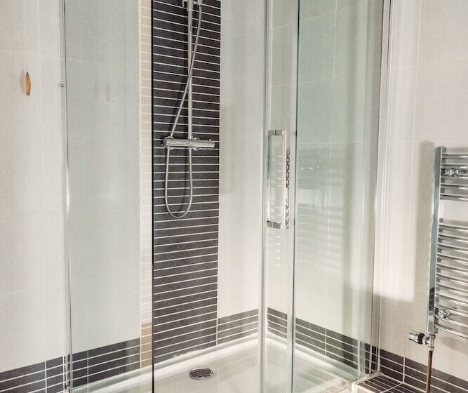 فندق Three Wells B&b