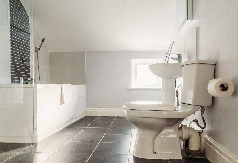 فندق Three Wells B&b