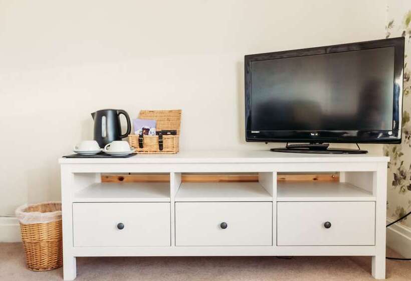 فندق Three Wells B&b