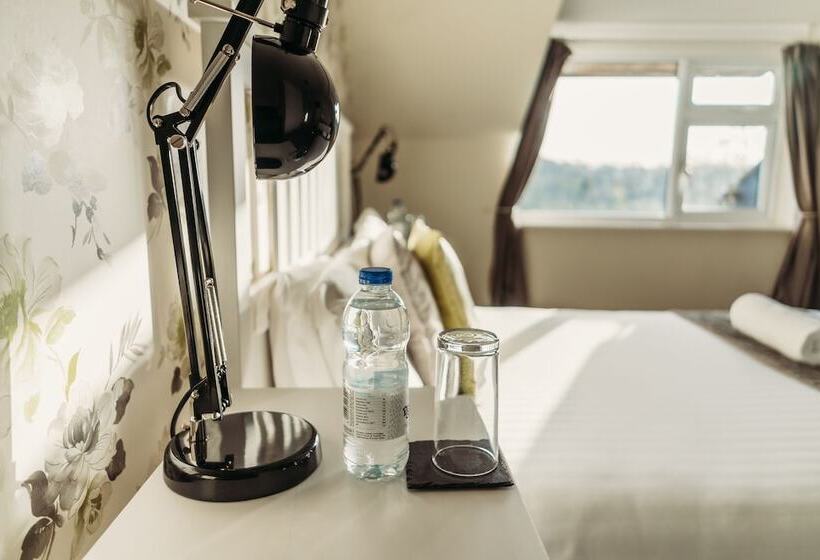 فندق Three Wells B&b