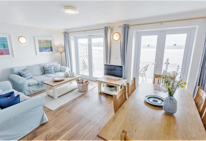 Tolcarne Beach Apartments