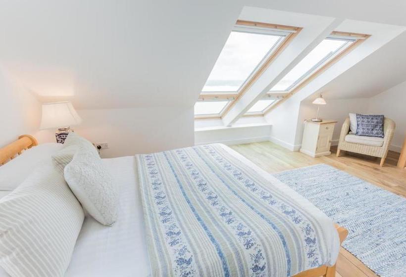 Tolcarne Beach Apartments