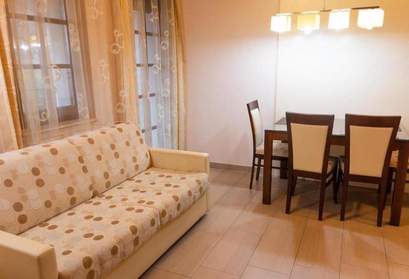 هتل Vila Silva Marija