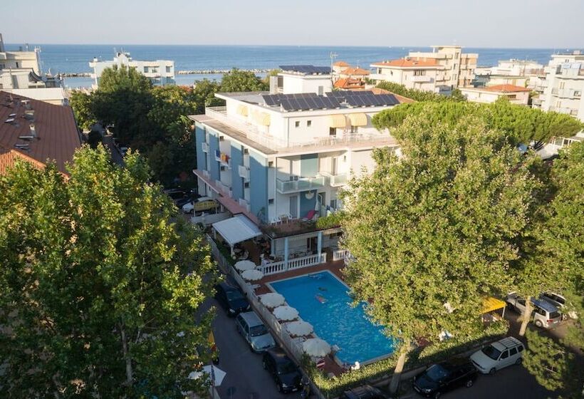 ホテル Villa Dei Fiori   Sul Mare Con Piscina