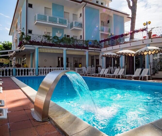 ホテル Villa Dei Fiori   Sul Mare Con Piscina