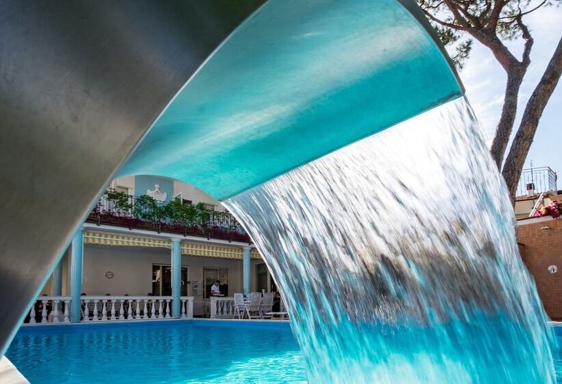 ホテル Villa Dei Fiori   Sul Mare Con Piscina