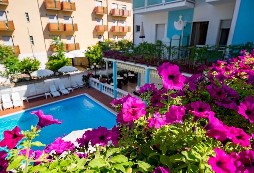 ホテル Villa Dei Fiori   Sul Mare Con Piscina