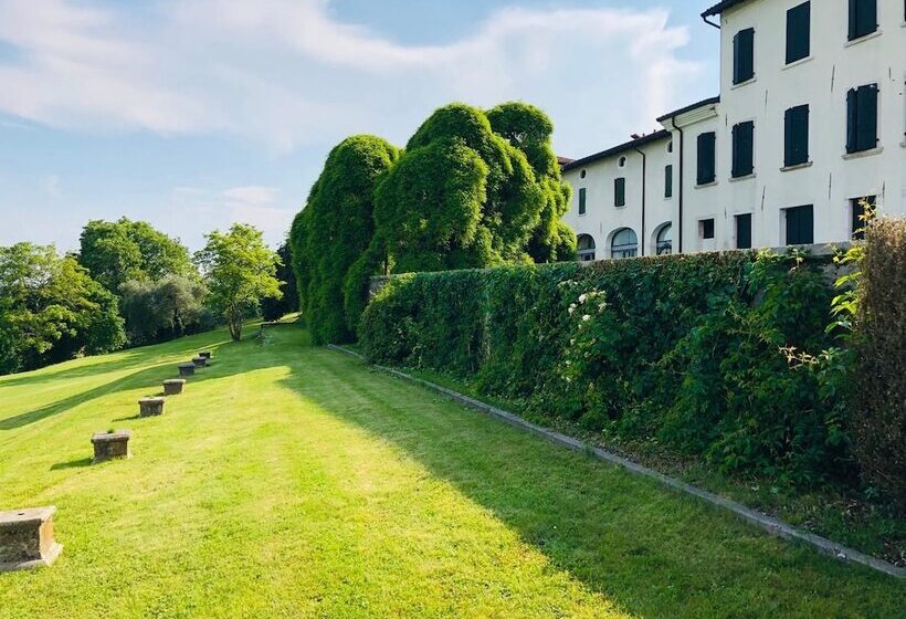 فندق Villa Policreti