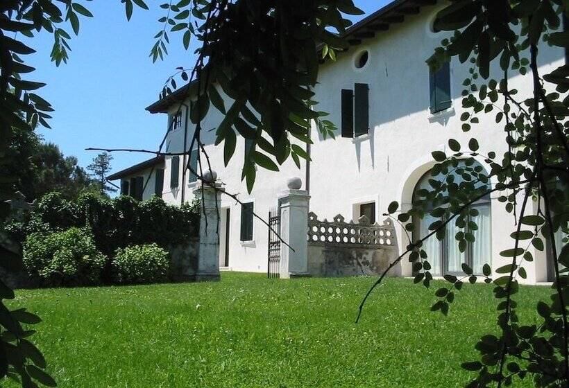 فندق Villa Policreti