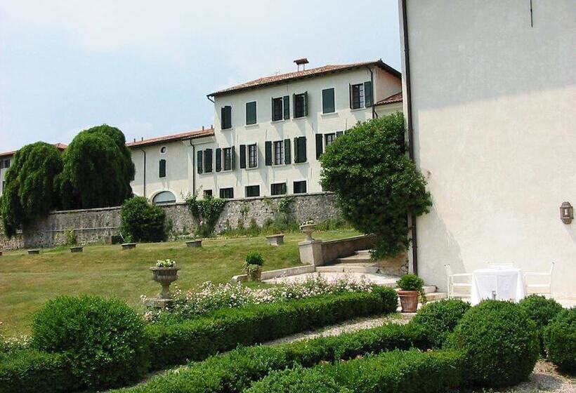 فندق Villa Policreti