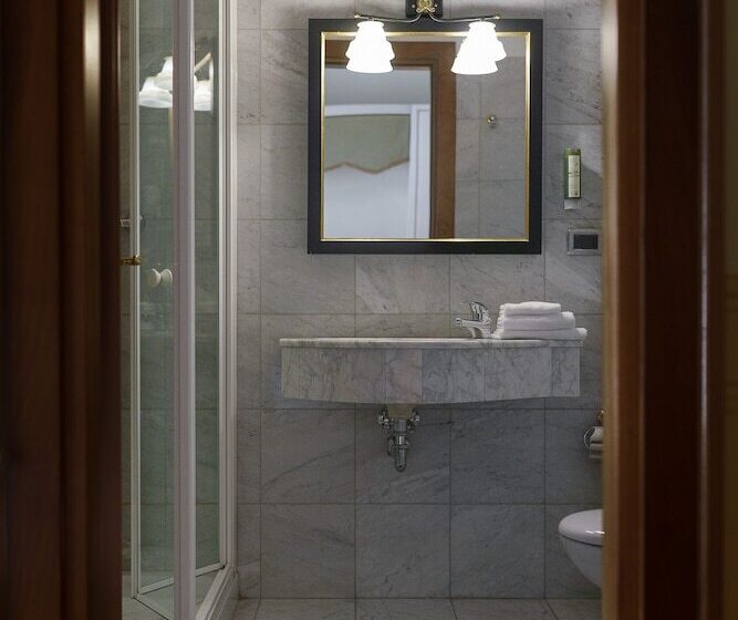 فندق Villa Policreti