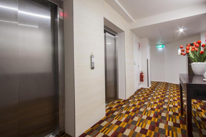 Vr Queen Street Hotel & Suites