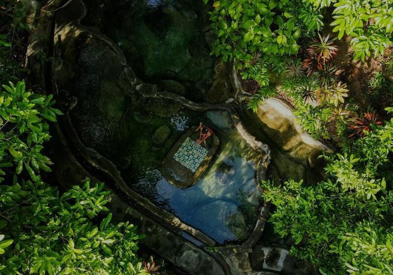 فندق Wareerak Hot Spring & Wellness