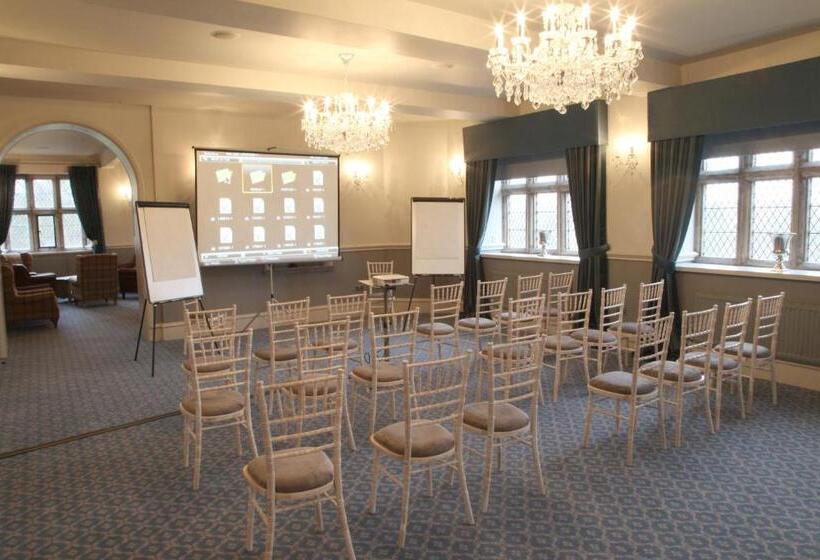 فندق Weston Hall