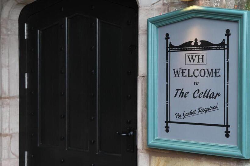 فندق Weston Hall