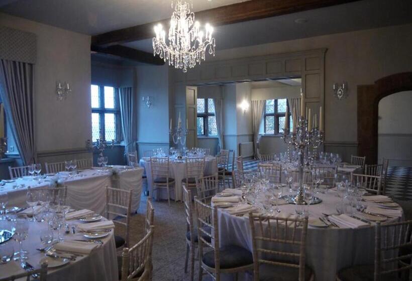 فندق Weston Hall