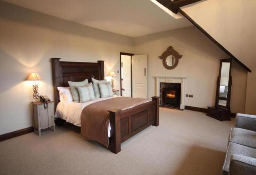 فندق Weston Hall