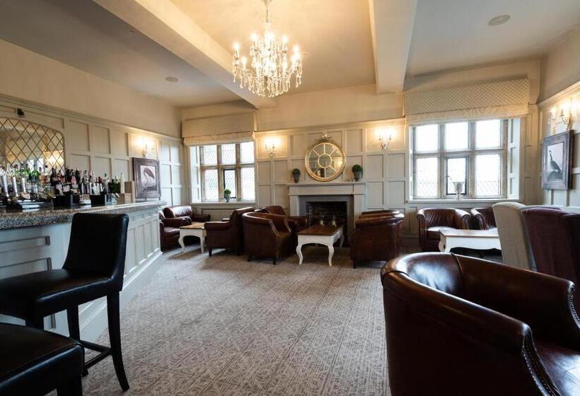 فندق Weston Hall