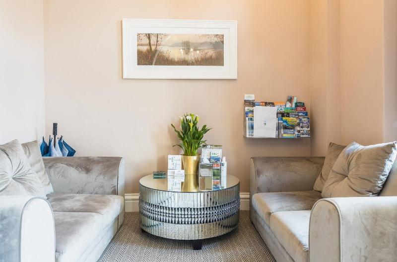 Отель Wheatlands Lodge Windermere Adults Only Free Car Park