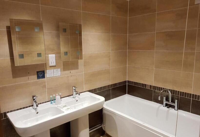 בית מלון כפרי Windermere Park Inc Free Off Site Health Club