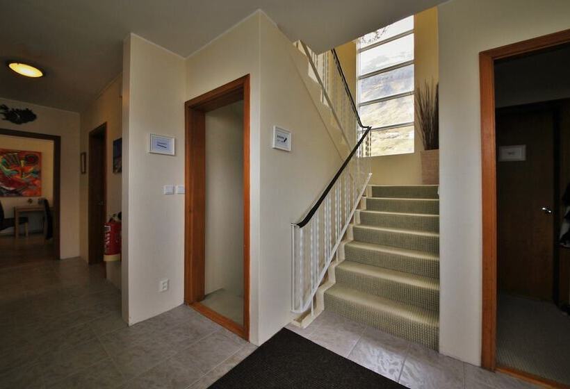 پانسیون Comfy Guesthouse Westfjords