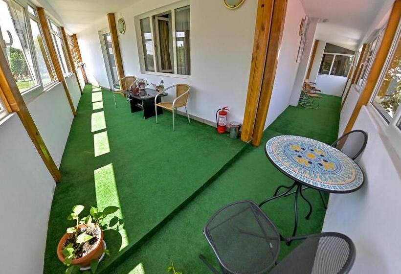 Pension Happy Day   Motorcycle Friendly