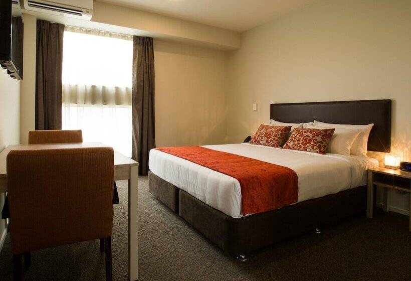 Ramada Suites By Wyndham Christchurch City