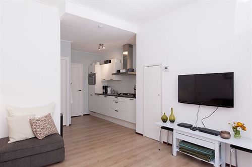 Urban Apartments Gerard Dou