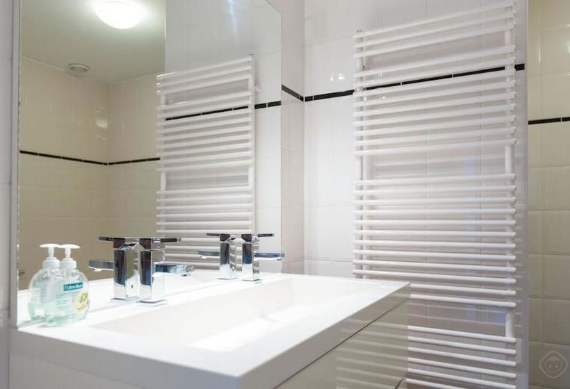 Urban Apartments Gerard Dou