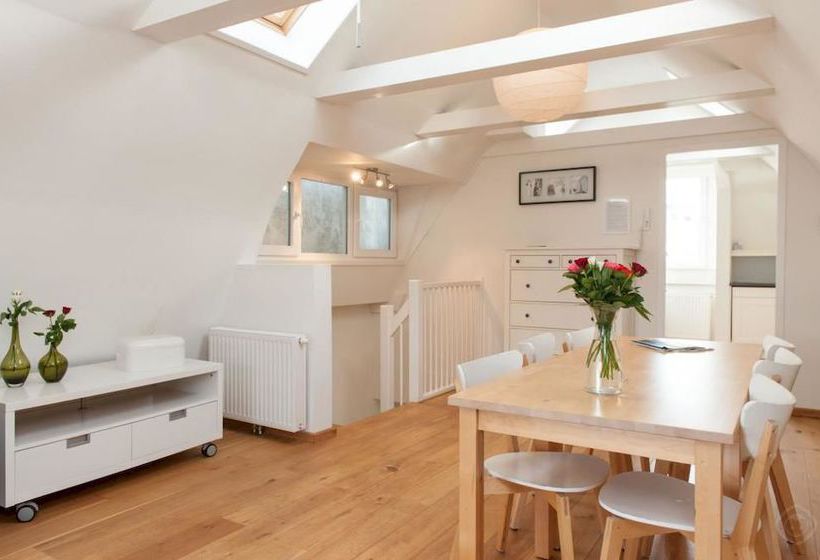 Urban Apartments Gerard Dou