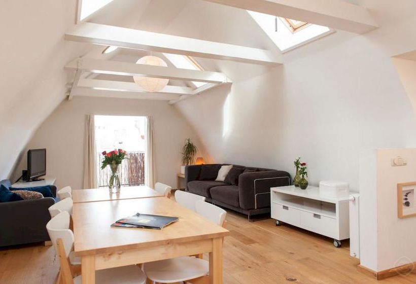 Urban Apartments Gerard Dou