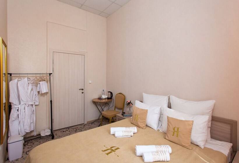 Yaroslav Hostel Veliky Novgorod