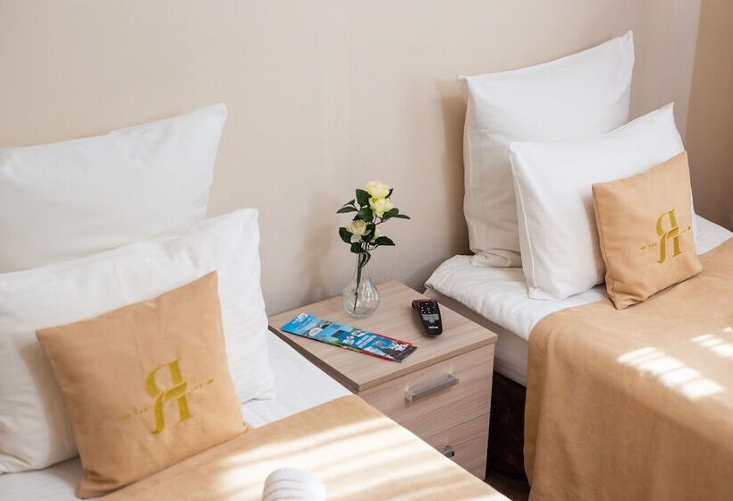 Yaroslav Hostel Veliky Novgorod