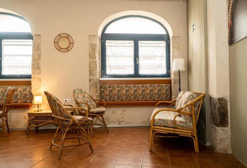 Albergue De Cuéllar